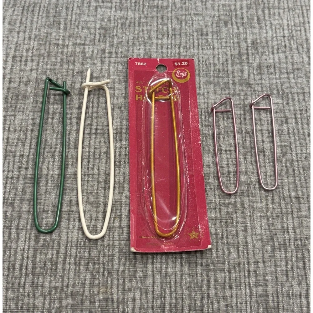 Vintage Boye Aluminum Stitch Holder + 4 Additional Knitting Crochet Plastic